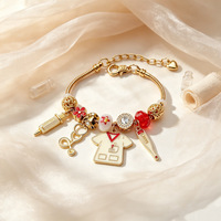 Bracelet Fanhua Jewelry, best-seller TikTok, étanche, en acier inoxydable plaqué or, avec stéthoscope et thermomètre d'ambulance