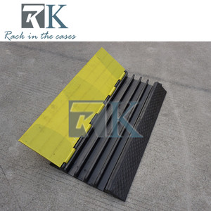 Rampe de protection de câbles mobiles pour extérieur, en caoutchouc, pour événements - Product Image 3