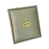 Collier pendentif plaqué or scintillant, design intemporel avec accents de cristal, colliers élégants de haute joaillerie