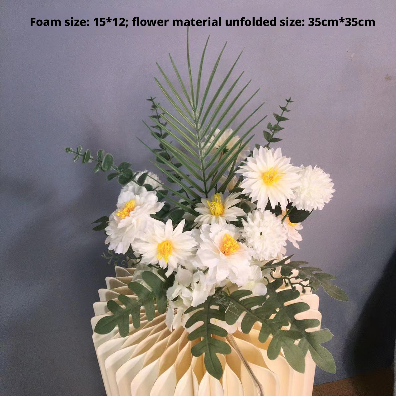 4# Fleur verte en pot