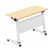 Table de formation mobile moderne avec roulettes, bureau de réunion à plateau rabattable en bois clair avec panneau de modestie perforé pour salle de classe et bureau