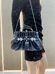 Bolso de noche estilo old money 2026 con pedrería y diseño fruncido para mujer, cartera de mano de PU suave con cierre de beso, <span class=keywords><strong>clutch</strong></span> de lujo para fiesta - Product Image 6