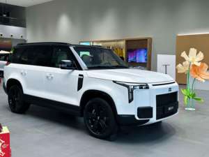 Rox 01 Adamas 2026 UAE Rox 01 2025 VIP Master Edition Tout-Terrain 2026 Noir Rallongé 7 Places SUV Hybride Pestone Rocks 01 - Product Image 4