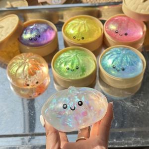 ของเล่นบีบสควิชชี่รูปซาลาเปายิ้มแย้ม กลิตเตอร์สีรุ้ง ขนาดใหญ่ แบบกล่องสุ่ม ขายดี - Product Image 1