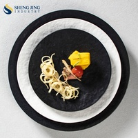 Ensembles de table personnalisés pour hôtel, assiette ronde et plate en céramique mate de luxe, vaisselle en porcelaine de restaurant, steak de banquet, sushi, plats de service