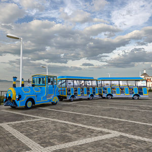 <span class=keywords><strong>Tren</strong></span> Eléctrico sin Rieles de 42 Plazas, Precio de Fábrica al por Mayor, Autobús Turístico Eléctrico para Niños al Aire Libre - Product Image 1