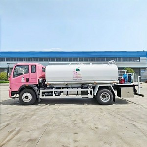 Camión Cisterna de Agua Sinotruk Howo 4x2 de 7cbm a Bajo Precio, Camión Cisterna Pequeño con Aspersor de Agua en Venta - Product Image 5