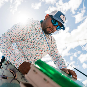 قميص رياضي مموه مطبوع حسب الطلب بحماية من الأشعة فوق البنفسجية UPF50 للجري وركوب الأمواج والمشي لمسافات طويلة والصيد، قميص صيد بغطاء للرأس سريع الجفاف وقابل للتنفس - Product Image 1