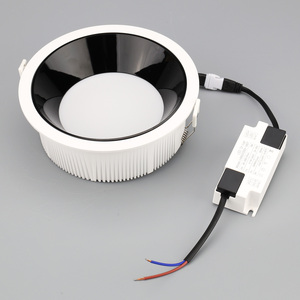 7W Moderne LED-Einbauleuchte für Zuhause und Büro Runde Deckenplatte Einbau-Flutlicht IP44 6000K - Product Image 1