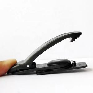 Sangle multifonctionnelle recyclée Pom avec boucle à <span class=keywords><strong>clip</strong></span> en plastique réglable pour accessoires de sac - Product Image 4