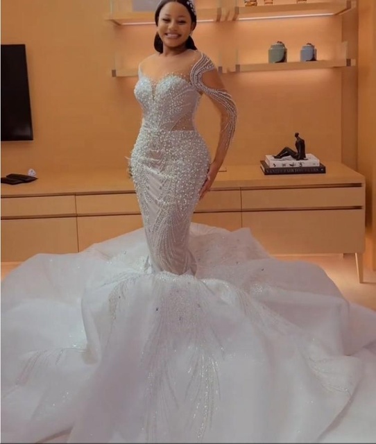 Bride Dress With Detachable Train Mermaid Ball Gown Wedding Gowns Sheer Neck Short Sleeves Beaded Marriage for Women