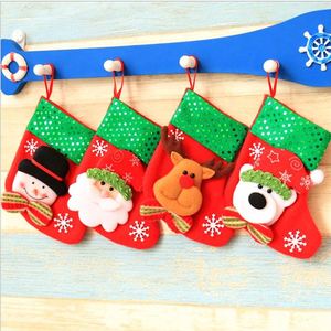 Chaussettes en tissu peluche de Noël, motif Père Noël, bonhomme de neige, renne, ours, 16 cm, décorations suspendues pour arbre de Noël, pochettes cadeaux - Product Image 4