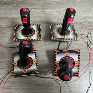 Modèle de simulation d'attraction de parc d'attractions : Voiture jouet Robot de combat avec poignée de commande <span class=keywords><strong>électrique</strong></span>, <span class=keywords><strong>pièces</strong></span> <span class=keywords><strong>détachées</strong></span> à vendre - Product Image 1