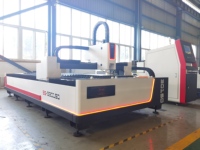 Machine de découpe laser à fibre 2000W système de contrôle Cypcut pour tôle d'acier inoxydable en acier au carbone de 16mm prend en charge AI BMP PLT