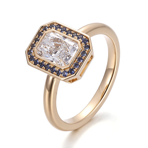 Fabricante mayorista de joyería personalizada, anillo unisex estilo hip hop de oro de 18k con piedra preciosa azul de laboratorio, diamante cultivado en laboratorio con corte radiante. - Product Image 2
