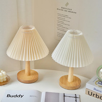 Lámpara de Mesa LED Moderna de Madera y Tela con Pantalla de Hongo, Luz Blanca Cálida Regulable para Sala de Estar, Diseño Creativo y Sencillo