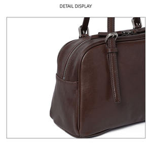 กระเป๋าหนังแท้คุณภาพสูงทรงโบว์ลิ่งสำหรับผู้หญิง ตกแต่งคริสตัล พร้อมซับในโพลีเอสเตอร์และซิปปิด - Product Image 5