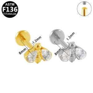 Clous d'oreille en titane F136 en forme de fleur d'abeille, bijoux de piercing en alliage de titane pour oreille, lèvre, nez - Product Image 5