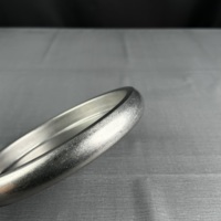 Plateau de boeuf rond à double couche en acier inoxydable durable et élégant pour servir des plats et des assiettes coréens ensembles d'assiettes à dîner