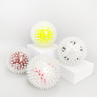 Vente directe usine, jouets interactifs pour chiens en gros, balles à picots, jouets couineurs anti-ennui en TPR de haute qualité, 3,54 pouces