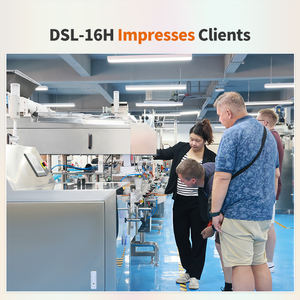 Machine de comptage et de mise en bouteille automatique de bonbons gélifiés à grande vitesse à 16 voies - Product Image 6