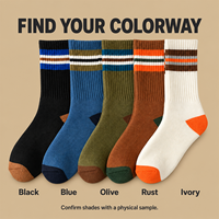 Chaussettes de sport côtelées multicolores à rayures, personnalisables avec logo, pour le fitness quotidien et les tenues décontractées – Vente en gros