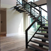 Système d'escalier en acier personnalisé Prima avec conception de poutre en boîte pour bâtiments résidentiels modernes