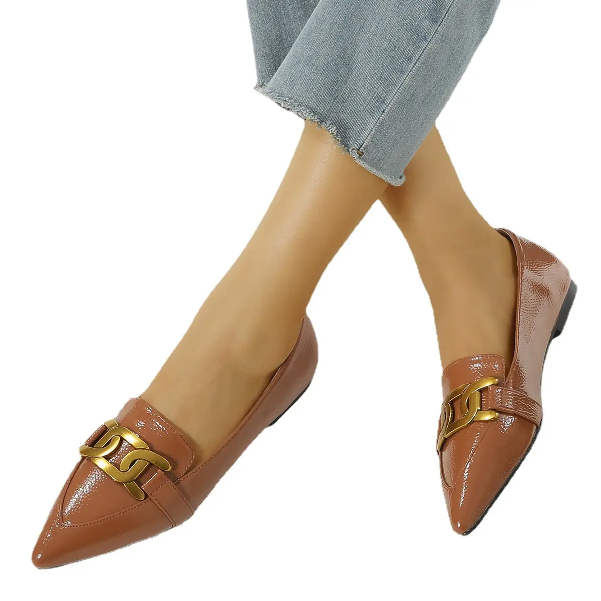 Scarpe Casual da donna in metallo francese con rifiniture a catena bocca bassa punta a punta mocassini piatti fibbia dorata scarpe mocassino