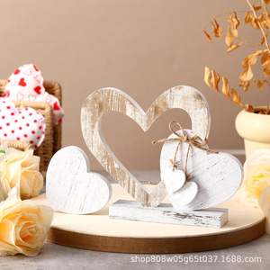 Ornement de bureau en forme de cœur en bois, décorations pour la Saint-Valentin, accessoires pour photomaton, artisanat en bois massif LY0506 - Product Image 1