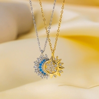Nouveau lot de 2 colliers assortis pour couple, soleil et lune, pendentif en cuivre entièrement serti de zirconias, collier assorti pour couple, lune