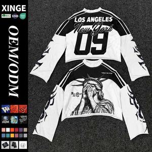 Camiseta de Manga Larga para Hombre, Estilo Retro Hip-Hop Urbano, Personalizada, con Estampados Gráficos Digitales de Gran Tamaño Sudadera Casual de Cuello Redondo para Hombre - Product Image 1