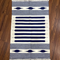 Tapis en coton bleu fait main et tissé à la main, motif géométrique moderne en treillis, écologique, lavable, antibactérien, antidérapant, à poils ras, pour la prière