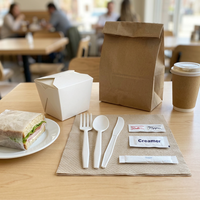 Couteau, fourchette et cuillère jetables compostables Greenday en CPLA avec ensemble crème, sel et poivre pour la restauration