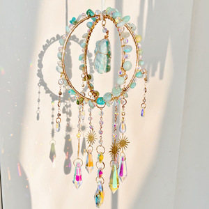 Vendita calda originale <span class=keywords><strong>pietra</strong></span> avvolgimento cristallo sferico artigianato ghiaia <span class=keywords><strong>naturale</strong></span> Catcher arcobaleno ciondolo vento carillon regalo per le femmine - Product Image 2