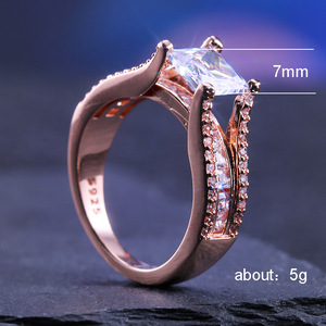 Anello Tono Rosa per Donne, Gioiello Elegante e Creativo Scintillante, Vendita all'Ingrosso - Product Image 5