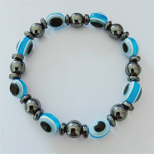 Braccialetto alla Moda con Perline in Plastica Nera e Occhio Turco, Gioielli Trendy all'Ingrosso - Product Image 3