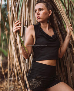 Nouvel ensemble décontracté pour femme 2021 : Legging respirant à séchage rapide et short d'été à taille élastique avec motif dentelle et boutons - Product Image 4