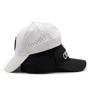 Gorras de béisbol de Golf con corte láser de rendimiento impermeable con borde de pico curvo con patrón de puntos, sombreros deportivos a cuadros, Agujero láser transpirable - Product Image 1