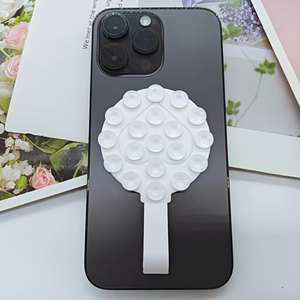 Support de téléphone portable portable en silicone à ventouse double face, poignée de coque au design cœur avec produits en caoutchouc durables - Product Image 3