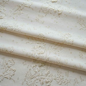 Chất Lượng Cao Màu Be Polyester Vải Của Phụ Nữ Vàng Dây Cứu Trợ Của Phụ Nữ Ăn Mặc Vải Jacquard Vải Cho Rèm Vải - Product Image 4