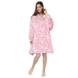 Manta de gran tamaño Sherpa cálida suave Coral polar portátil TV Cuddle Snuggle con mangas impresión personalizada fábrica ODM OEM - Product Image 3