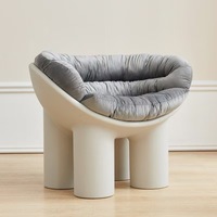 Chaise de canapé simple créative modèle adulte. Tabouret de chaise longue de salon de forme de dessin animé de jambes d'éléphant. Couleur en option.