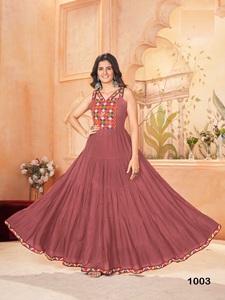 Robe spéciale Navratri de concepteur d'approvisionnement direct d'usine pour porter la robe de mariage pour la mariée à un prix abordable - Product Image 5