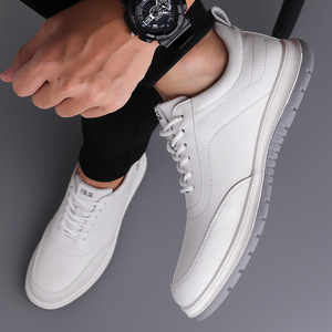 Zapatos para caminar de cuero blanco FAS para hombre, zapatillas informales con punta redonda y cordones, suela de goma transpirable - Product Image 4