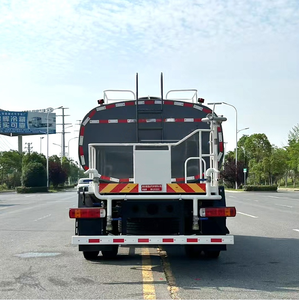 Camion-citerne à eau multifonctionnel Dongfeng 4x2 14000L personnalisé, grande capacité, durable, pour le contrôle de la poussière routière et l'arrosage des rues - Product Image 5