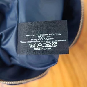 La fábrica vende al por mayor bolsas de cosméticos de textura suave, gran capacidad y alta calidad en color azul. - Product Image 5