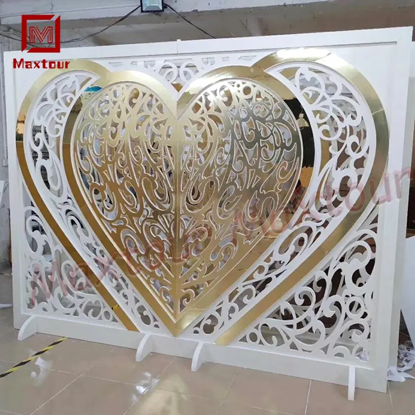 Luxury New Design PVC Wedding Backdrop With Heart White And God Style Event Backdrop For Party