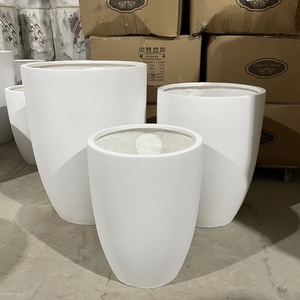 Pots en fibre de verre de panier de fleur européen d'usine, grands pots de fleurs d'intérieur extérieurs pour l'hôtel, boîte de planteur de <span class=keywords><strong>pot</strong></span> de plancher de lumière forte - Product Image 5