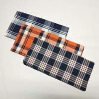 Tissu en polyester et coton de haute qualité, tissé à carreaux, teint en fil TC CVC, pour chemises, couvertures et textiles de maison