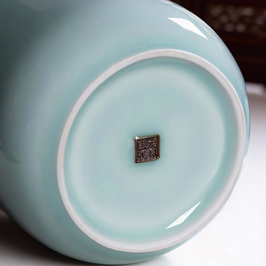 Tazza da Tè di Lusso in Porcellana Longquan Celadon con Infusore e Coperchio, 300ml, Design a Onde Marine, Fatta a Mano - Product Image 5
